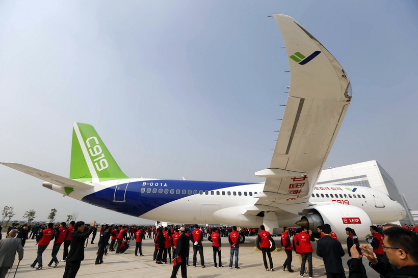 Máy bay C919 của Trung Quốc. (Ảnh: AFP/TTXVN)
