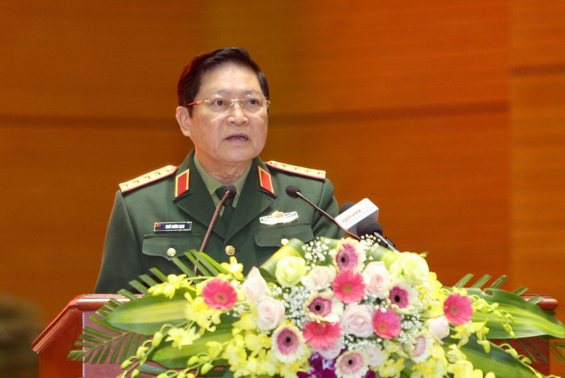 Đại tướng Ngô Xuân Lịch, Bộ trưởng Bộ Quốc phòng phát biểu tại hội thảo. (Ảnh: Dương Giang/TTXVN)