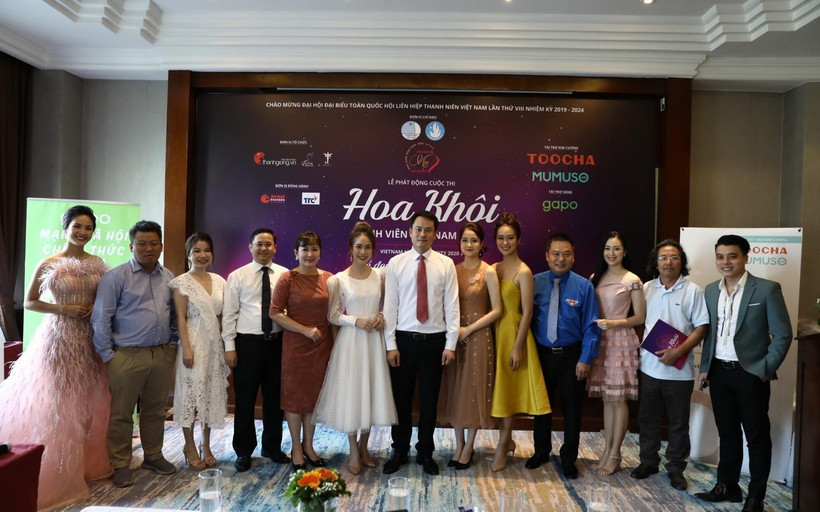 Ban Tổ chức với các đại biểu chụp ảnh chung. (Ảnh: Văn Điệp/TTXVN)