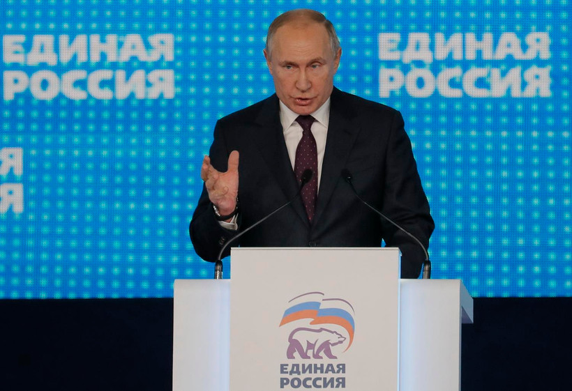 Tổng thống Nga Vladimir Putin phát biểu tại Đại hội lần thứ 19 của đảng Nước Nga thống nhất ở Moskva ngày 23/11. (Ảnh: AFP/TTXVN)