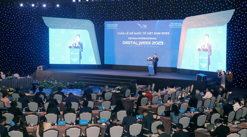 Quang cảnh lễ khai mạc Tuần lễ Số Quốc tế Việt Nam năm 2023 lần thứ 2. (Ảnh: Văn Đức/TTXVN)