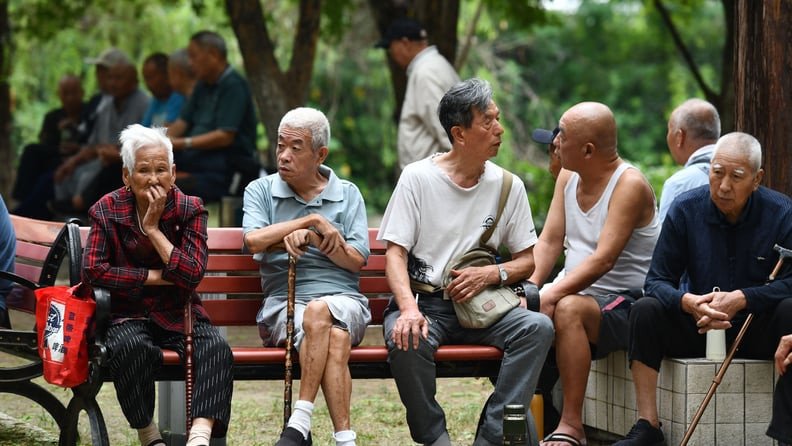Liên tiếp trong 2 năm qua, Trung Quốc đã ghi nhận tình trạng dân số già hóa và suy giảm. (Nguồn: CFOTO)