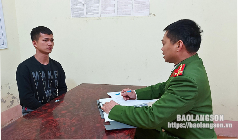 Đối tượng Ngô Văn Linh tại Cơ quan Công an. (Nguồn: Báo Lạng Sơn)