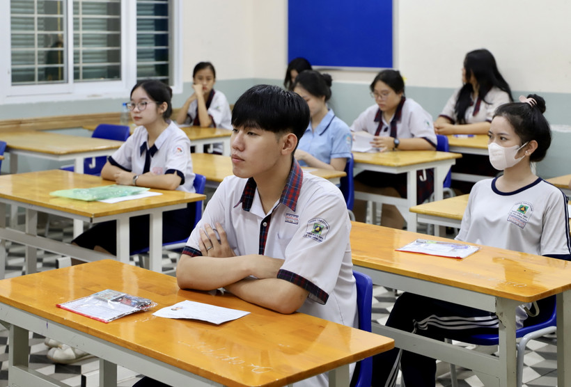 Thí sinh trong phòng thi tại điểm thi Trường THPT Lê Quý Đôn, quận 3, Thành phố Hồ Chí Minh. (Ảnh: Hồng Giang/TTXVN)
