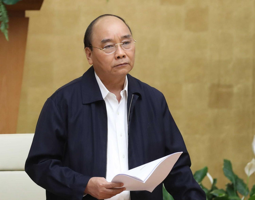 Thủ tướng Nguyễn Xuân Phúc chủ trì họp Thường trực Chính phủ với Ban Chỉ đạo Quốc gia phòng, chống dịch COVID-19. (Ảnh: Thống Nhất/TTXVN)
