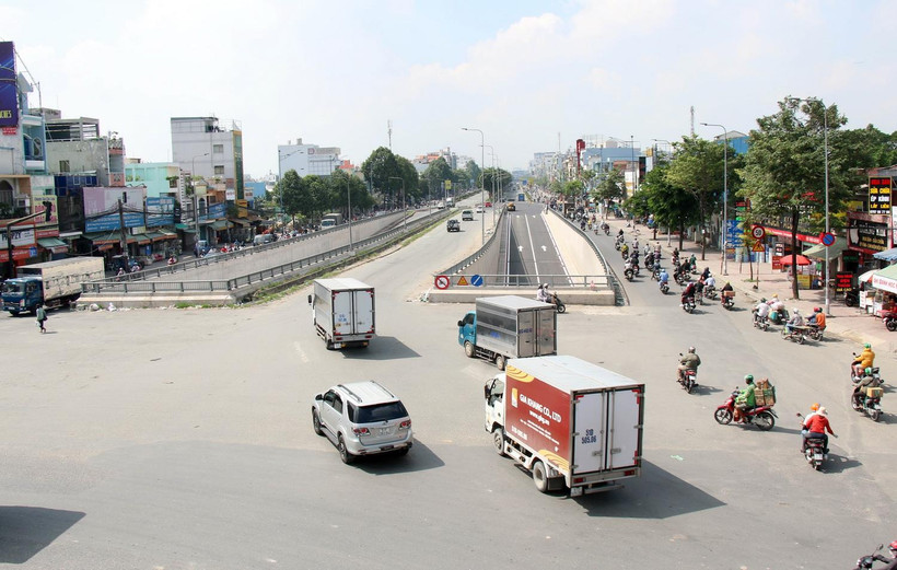 Dự án hầm chui nút giao thông An Sương được thông xe giữa tháng Bảy vừa qua. (Ảnh: Tiến Lực/TTXVN)