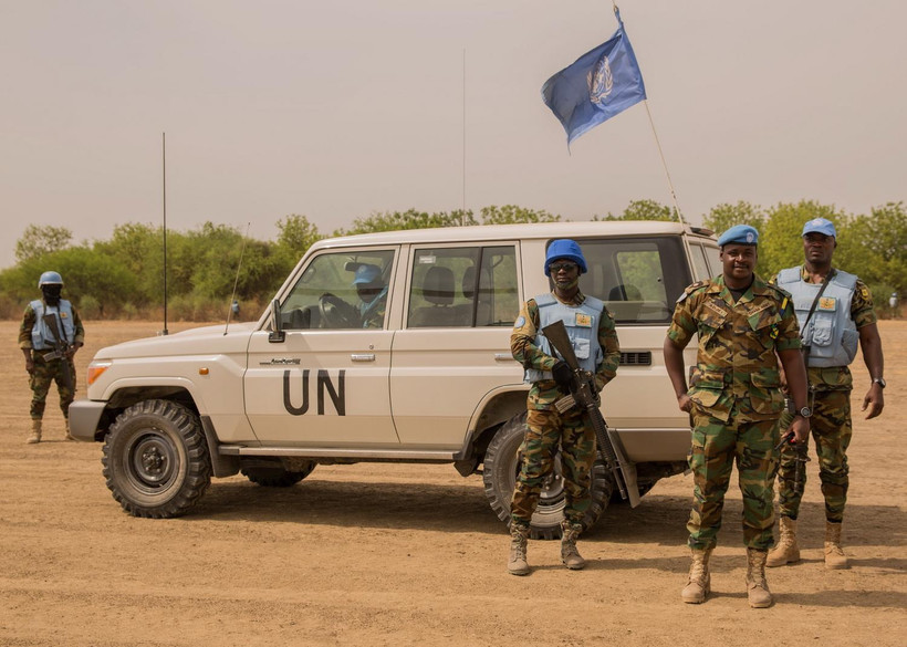 Các binh sỹ UNMISS tuần tra tại Nam Sudan. (Ảnh: AFP/TTXVN)