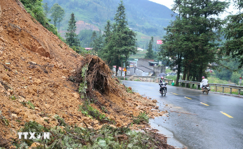 Hiện trường một vụ sạt lở đất, đá. (Ảnh minh họa. Nguồn: TTXVN)