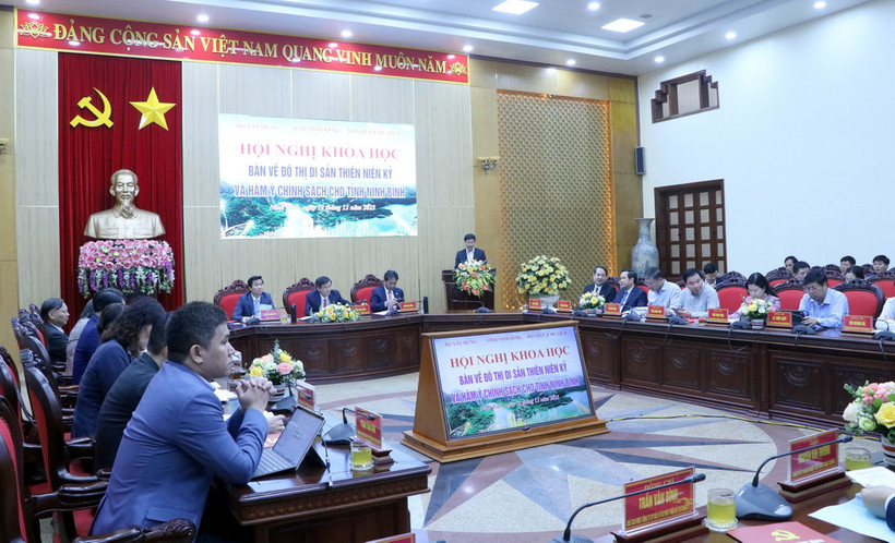 Quang cảnh Hội nghị khoa học Bàn về đô thị di sản thiên niên kỷ và hàm ý chính sách cho tỉnh Ninh Bình. (Ảnh: Thùy Dung/TTXVN)