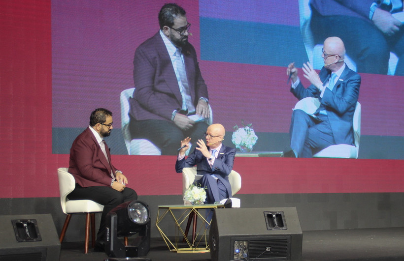 Chuyên gia, doanh nghiệp tham gia phiên tọa đàm tại diễn đàn. (Ảnh: Mỹ Phương/TTXVN)