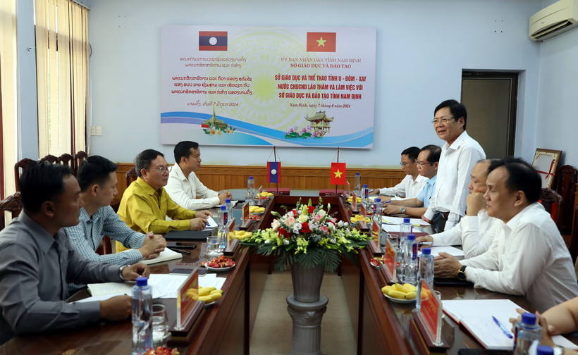 Quang cảnh buổi làm việc. (Ảnh: Nguyễn Lành/TTXVN)