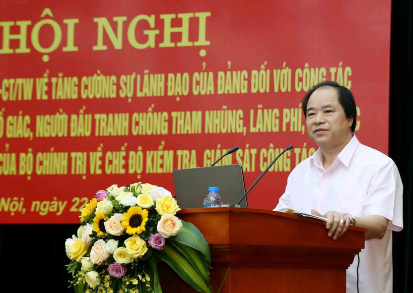 Phó Bí thư Đảng ủy Khối các cơ quan Trung ương Trương Xuân Cừ phát biểu khai mạc hội nghị. (Ảnh: Phương Hoa/TTXVN)