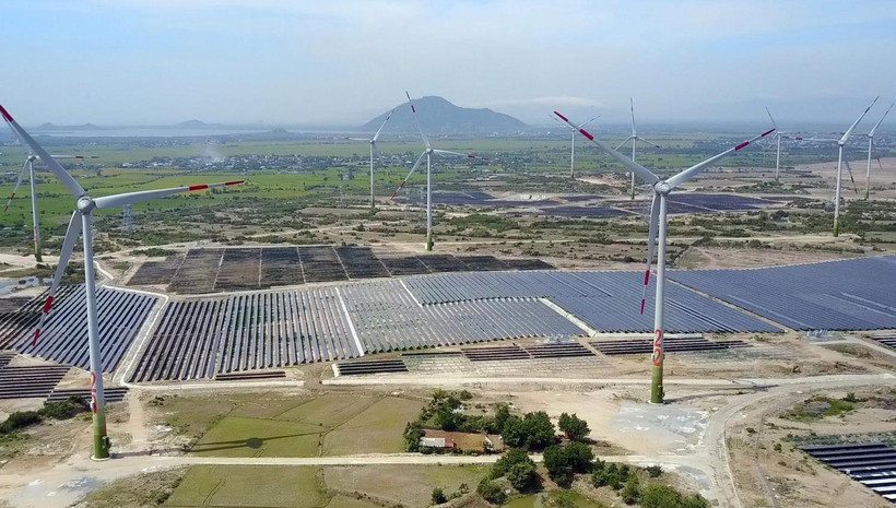 Các dự án năng lượng tái tạo đưa vào vận hành thương mại đã đóng góp đáng kể cho sự phát triển ngành công nghiệp của Ninh Thuận. (Ảnh: Công Thử/TTXVN)
