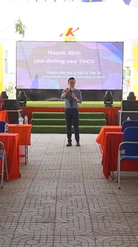 Sân chơi hướng nghiệp thực tế thu hút hàng nghìn học sinh trung học cơ sở