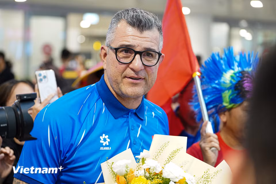 Thầy trò huấn luyện viên Cristiano Roland đã giành tấm vé tham dự Vòng chung kết U17 World Cup 2026. (Ảnh: Việt Anh/Vietnam+)
