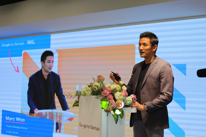 Ông Marc Woo - Giám đốc Điều hành Google Việt Nam chia sẻ về tiềm năng và cam kết của Google. (Ảnh: Vietnam+) ong-marc-woo-giam-doc-dieu-hanh-google-viet-nam-phat-bieu-tai-su-kien.jpg