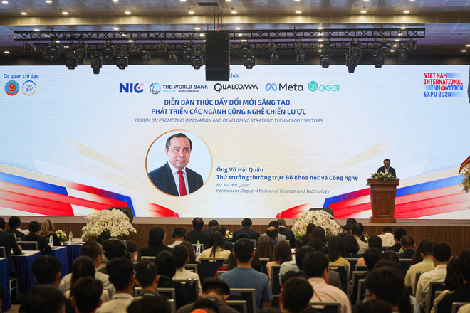 Náměstek ministra vědy a technologií Vu Hai Quan uvedl, že fórum je důležitým milníkem a potvrzuje odhodlání Vietnamu vybudovat soběstačnou a vysoce konkurenceschopnou ekonomiku založenou na inovacích. (Foto: Vietnam+) 22222.jpg