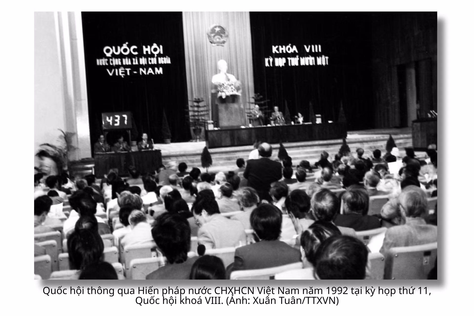 quoc-hoi-khoa-viii-13.png