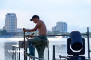 Đội nắng gay gắt, gấp rút hoàn thiện 'siêu' sân khấu Lễ hội Pháo hoa Quốc tế Đà Nẵng DIFF 2026