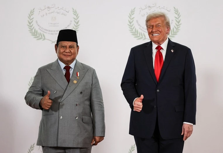Tổng thống Indonesia Prabowo Subianto (trái) và Tổng thống Mỹ Donald Trump. (Nguồn: Politico)