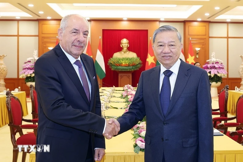 Tổng Bí thư Tô Lâm tiếp Tổng thống Hungary Sulyok Tamas thăm chính thức Việt Nam. (Ảnh: Thống Nhất/TTXVN)