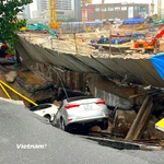 "Hố tử thần" đột ngột xuất hiện trên tuyến đường Nguyễn Công Trứ, thành phố Đà Nẵng. (Ảnh: Thanh Phong/Vietnam+)