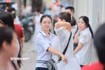 Kỳ thi vào 10: Thí sinh bắt đầu làm bài thi đầu tiên, môn Ngữ văn