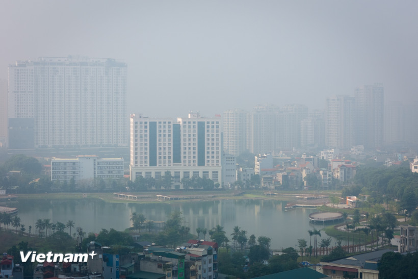 Ngoài Hà Nội, các tỉnh lân cận như thành phố Hải Phòng, Ninh Bình cũng ghi nhận chỉ số AQI ở mức kém và xấu. (Ảnh: Hoài Nam/Vietnam+)