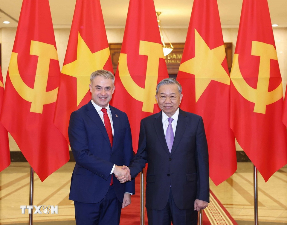 Tổng Bí thư Tô Lâm và các trưởng đoàn. (Ảnh: Thống Nhất/TTXVN)