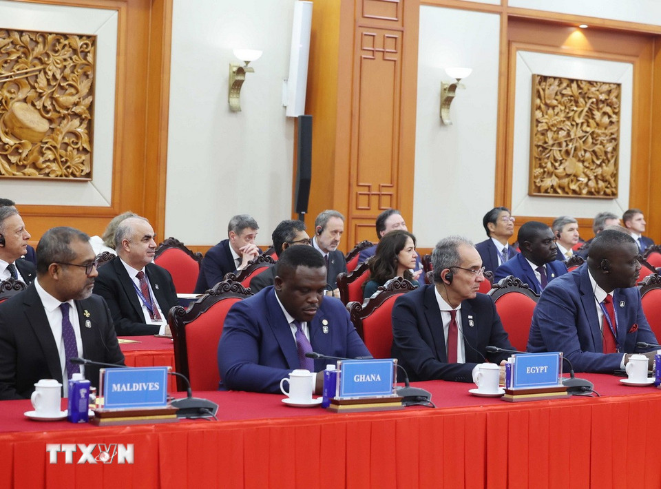 Trưởng đoàn các nước tham dự Lễ mở ký Công ước Hà Nội tham dự cuộc gặp Tổng Bí thư Tô Lâm. (Ảnh: Thống Nhất/TTXVN)