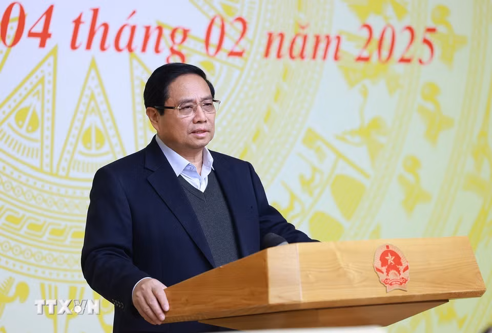 Thủ tướng Phạm Minh Chính chủ trì Phiên họp thứ hai Ban Chỉ đạo xây dựng nhà máy điện hạt nhân. (Ảnh: Dương Giang/TTXVN)