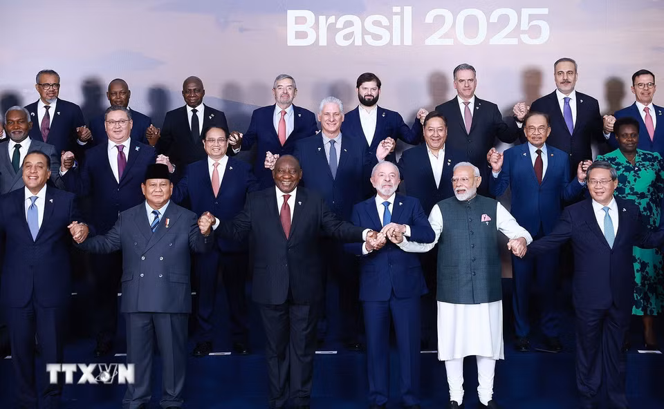 Thủ tướng Phạm Minh Chính và các Trưởng đoàn tham dự Hội nghị BRICS mở rộng năm 2025. (Ảnh: Dương Giang/TTXVN)