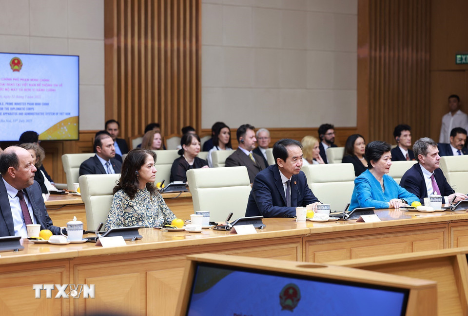 Đại diện các nước, tổ chức quốc tế tại Việt Nam tham dự buổi gặp. (Ảnh: Dương Giang/TTXVN)