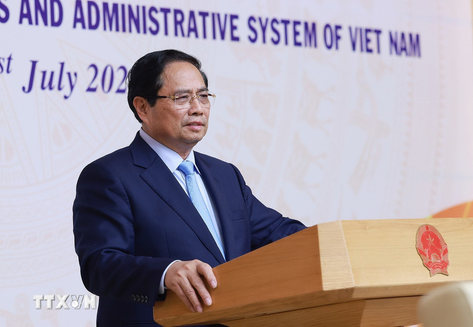 Thủ tướng Phạm Minh Chính thông tin với Đoàn ngoại giao các nước, tổ chức quốc tế tại Việt Nam về sắp xếp tổ chức bộ máy và đơn vị hành chính. (Ảnh: Dương Giang/TTXVN)