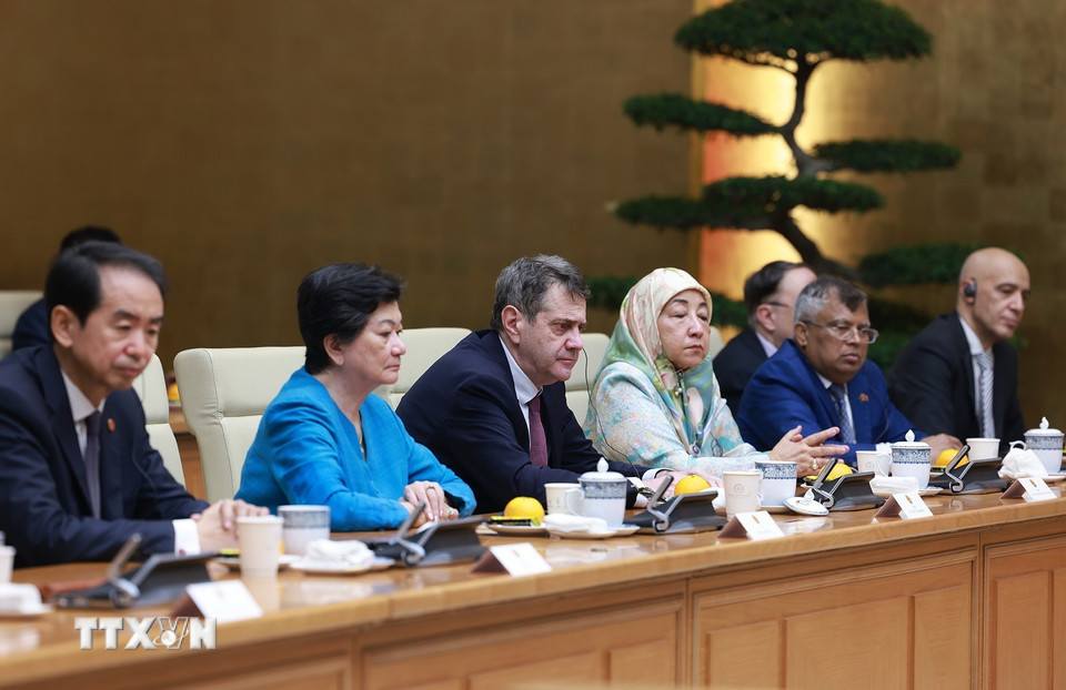 Đại diện các nước, tổ chức quốc tế tại Việt Nam tham dự buổi gặp. (Ảnh: Dương Giang/TTXVN)