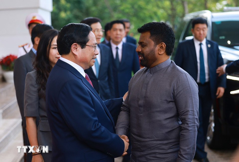 Thủ tướng Phạm Minh Chính hội kiến Tổng thống Sri Lanka Anura Kumara Dissanayaka. (Ảnh: Dương Giang/TTXVN)
