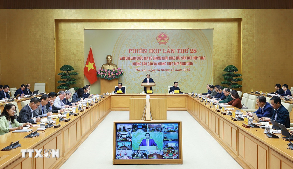 Thủ tướng Phạm Minh Chính chủ trì Phiên họp lần thứ 28 của Ban Chỉ đạo Quốc gia về chống khai thác hải sản bất hợp pháp, không báo cáo và không theo quy định. (Ảnh: Dương Giang/TTXVN)