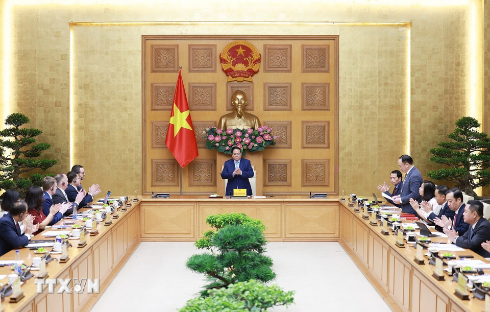 Thủ tướng Phạm Minh Chính chủ trì tọa đàm với các doanh nghiệp Vương quốc Anh. (Ảnh: Dương Giang/TTXVN)