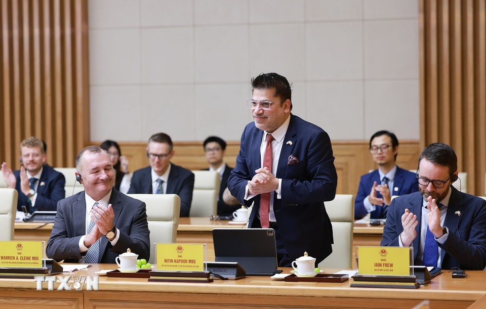 Ông Nitin Kapoor, Chủ tịch AstraZeneca Việt Nam phát biểu. (Ảnh: Dương Giang/TTXVN)