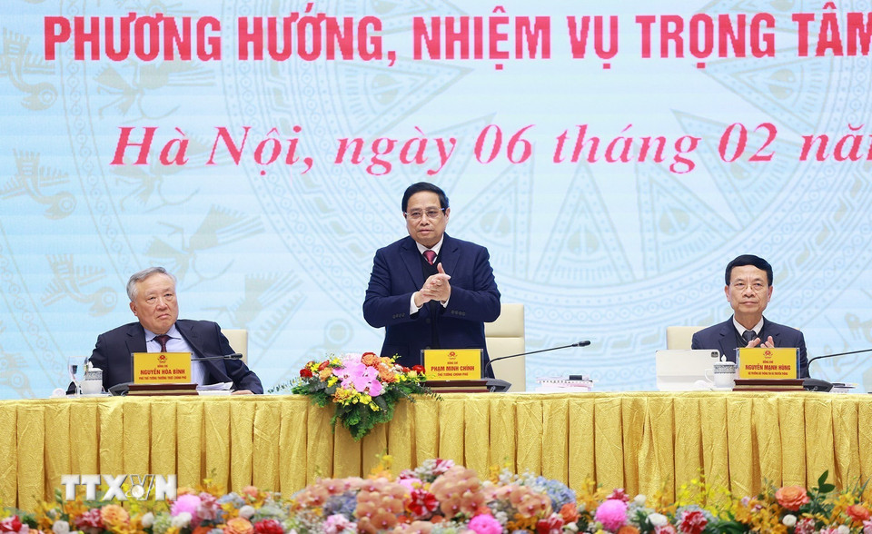 Thủ tướng Phạm Minh Chính chủ trì Phiên họp tổng kết hoạt động của Ủy ban và Đề án 06. (Ảnh: Dương Giang/TTXVN)