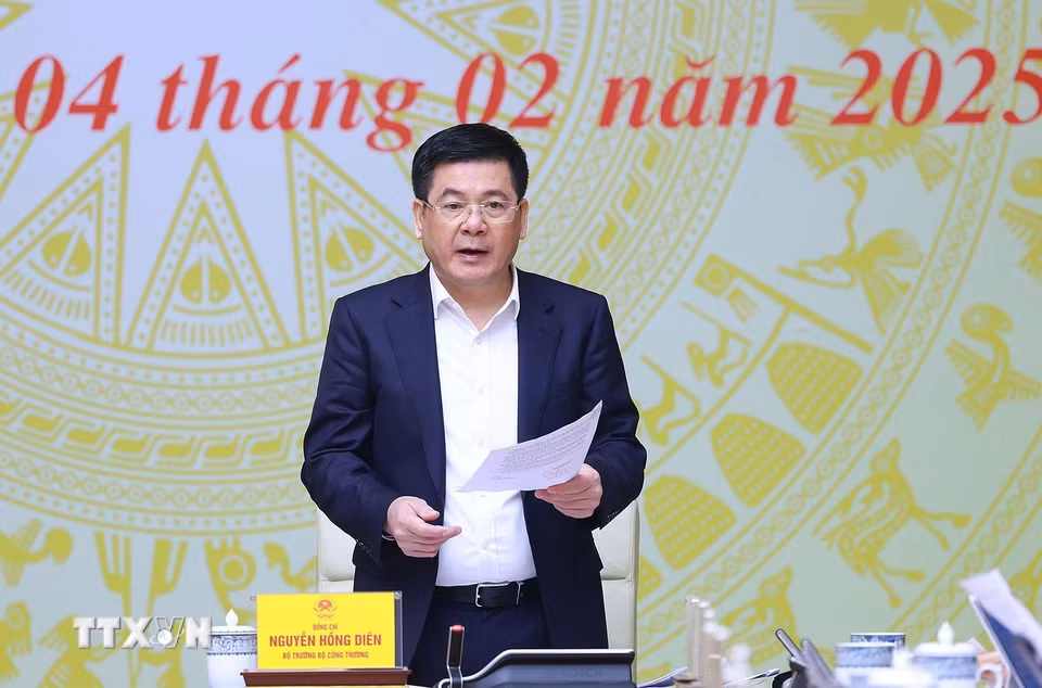Bộ trưởng Bộ Công Thương Nguyễn Hồng Diên, Phó Trưởng Ban Chỉ đạo phát biểu. (Ảnh: Dương Giang/TTXVN)