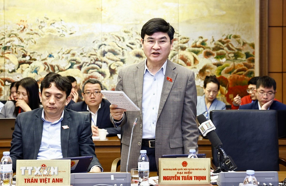 Đại biểu Quốc hội thành phố Hà Nội Nguyễn Tuấn Thịnh phát biểu. (Ảnh: Doãn Tấn/TTXVN)