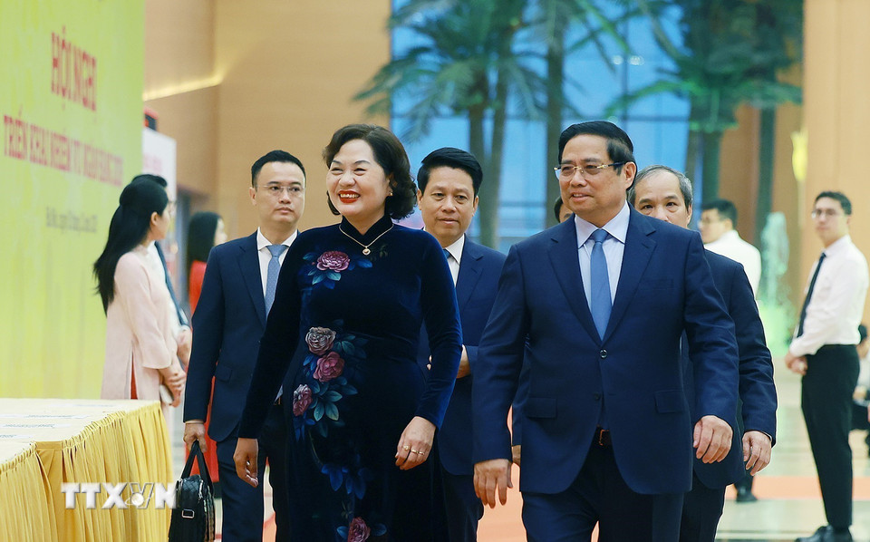 Thủ tướng Phạm Minh Chính đến dự hội nghị. (Ảnh: Dương Giang/TTXVN)