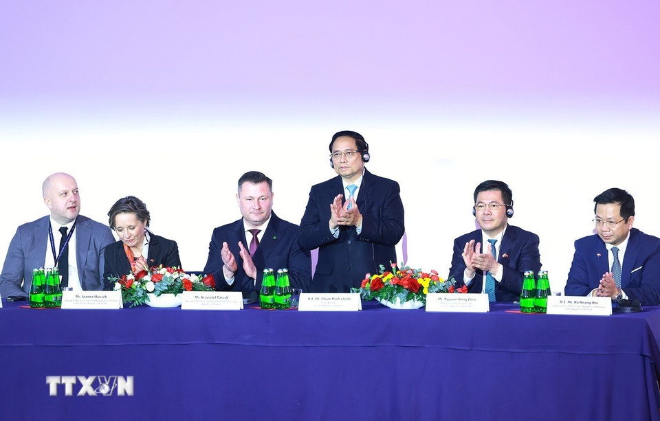 Thủ tướng Phạm Minh Chính dự Diễn đàn doanh nghiệp Ba Lan-Việt Nam. (Ảnh: Dương Giang/TTXVN)