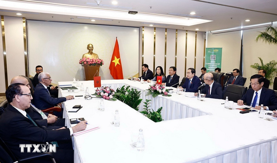 Chủ tịch Quốc hội Trần Thanh Mẫn tiếp Chủ tịch Hạ viện Maroc Rachid Talbi El Alami. (Ảnh: Doãn Tấn/TTXVN)