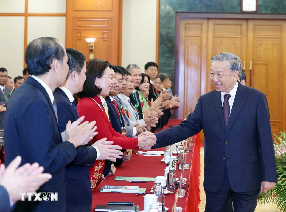 Tổng Bí thư Tô Lâm với các đại biểu. (Ảnh: Thống Nhất/TTXVN)