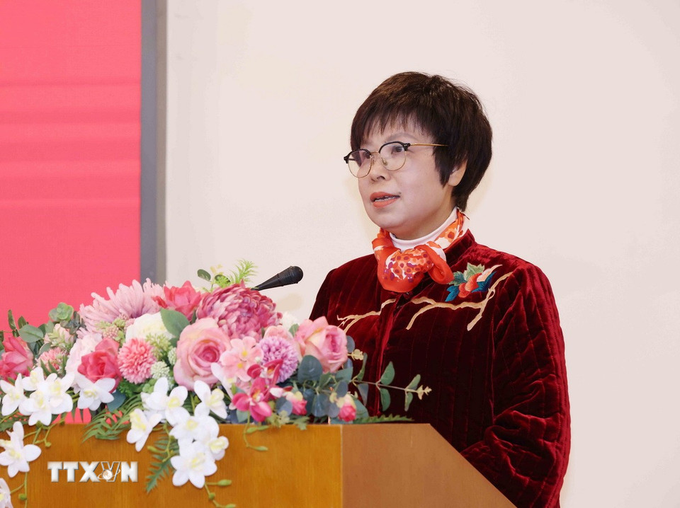 Bà Vũ Việt Trang, Ủy viên Ban Chấp hành Đảng bộ Khối các cơ quan Trung ương, Bí thư Đảng ủy, Tổng Giám đốc Thông tấn xã Việt Nam phát biểu. (Ảnh: Phương Hoa/TTXVN)