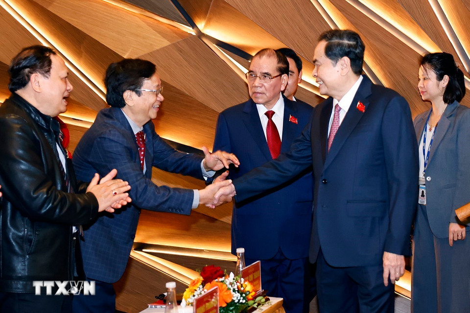 Chủ tịch Quốc hội Trần Thanh Mẫn với đại biểu tại Lễ kỷ niệm. (Ảnh: Doãn Tấn/TTXVN)