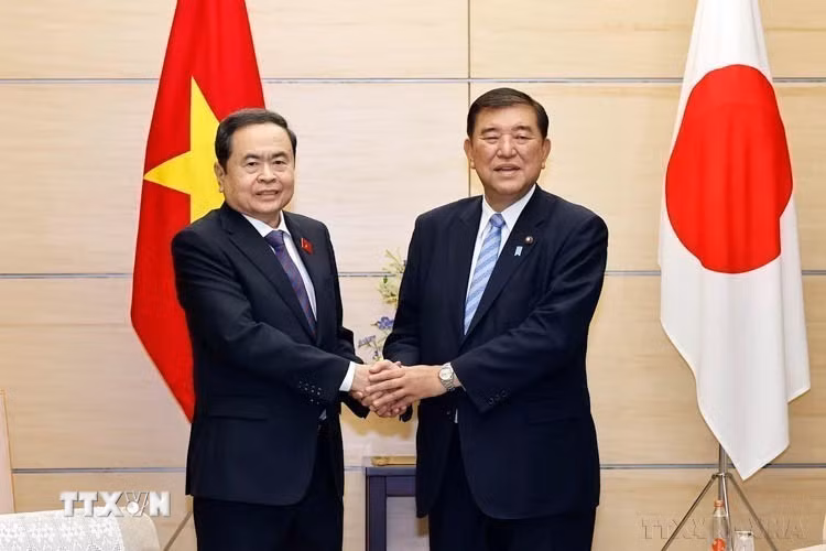 Chủ tịch Quốc hội Trần Thanh Mẫn hội kiến Thủ tướng Nhật Bản Ishiba Shigeru trong khuôn khổ chuyến thăm chính thức Nhật Bản (5/12/2024). (Ảnh: Doãn Tấn/TTXVN)