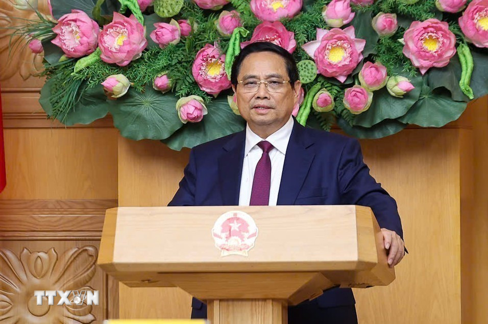 Thủ tướng Phạm Minh Chính phát biểu tại buổi gặp mặt Ban liên lạc Công an chi viện chiến trường miền Nam. (Ảnh: Dương Giang/TTXVN)